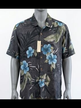 Tommy Bahama Short-Sleeve Floral Camp Shirt. NWT. Size Men's Large